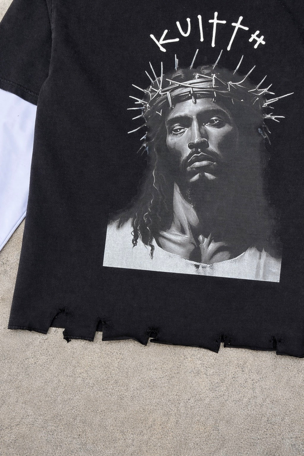 LONG SLEEVE JESUS TEE